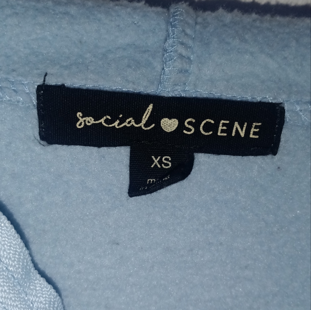Blue jacket - Picture 2 of 2